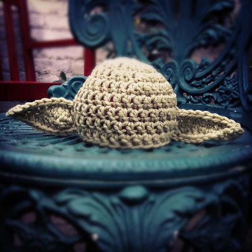 Warm Yoda baby hat