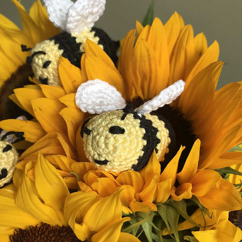 Bee Amigurumi