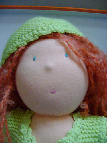 Bonnet pour poupée Waldorf