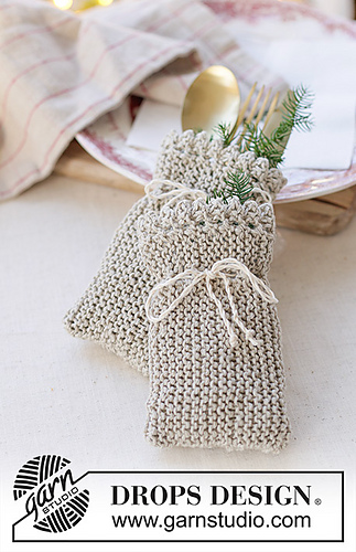 0-1634 Santa's Silverware Bags