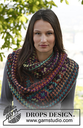 143-40 Magic Shawl