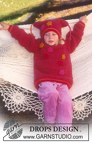 b10-16 Jumper and hat with crochet flowers