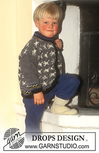 b5-23 Cardigan with mice. Socks.