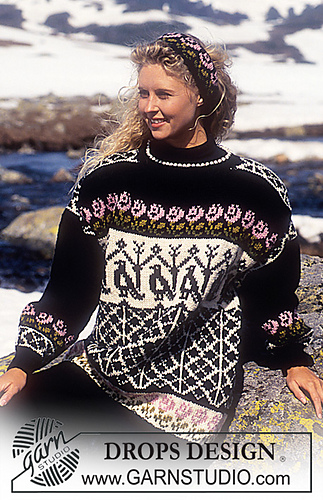 32-16 Sweater with roses and falcons and headband