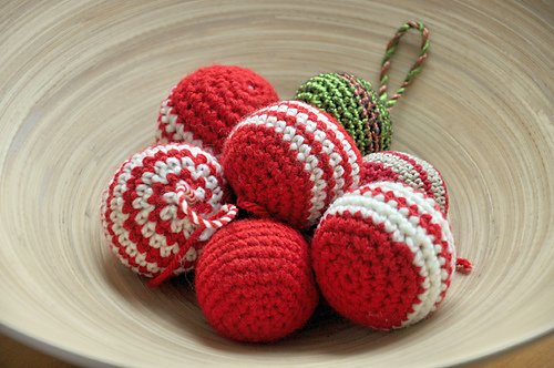 Boule de noël en laine