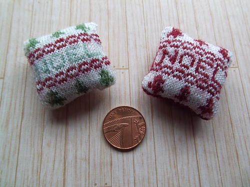 1:12th scale Christmas cushion