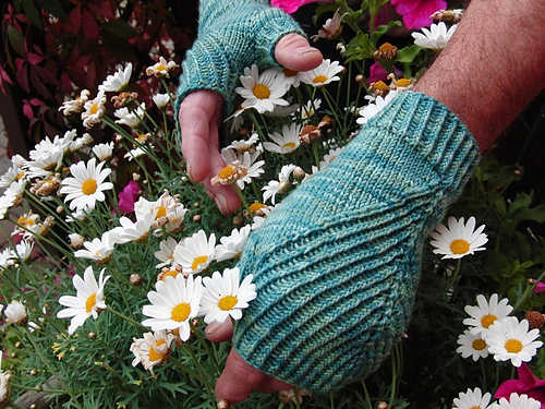 Straightforward Mitts