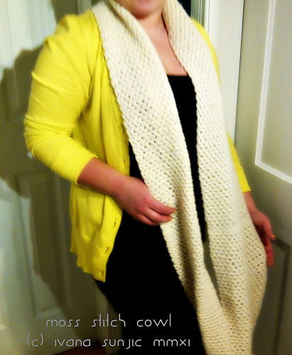 Moss Stitch Cowl