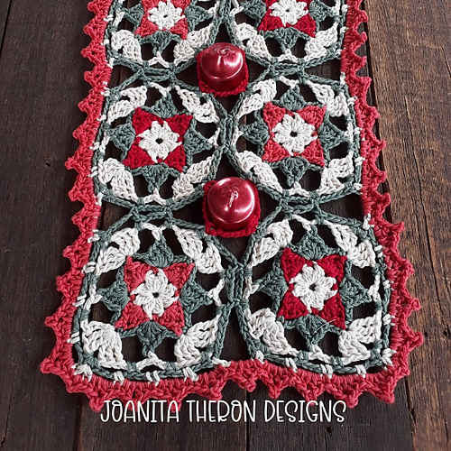Yuletide Star Table Runner