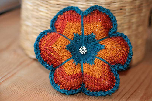 Blumenkissen - flower cushion
