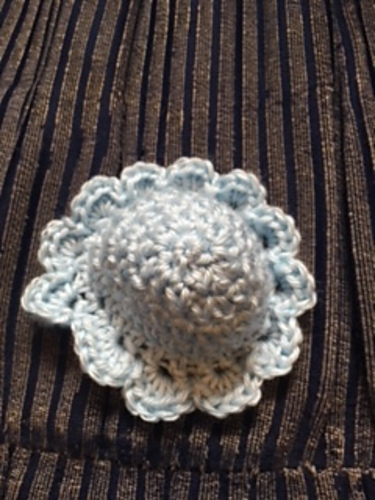 Mini Scallop Edge Hat