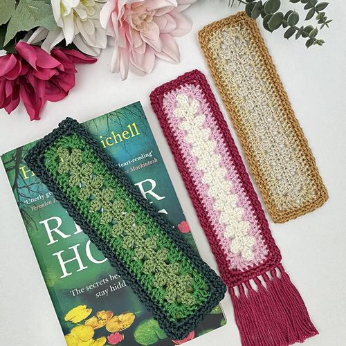 Cosy Reads Bookmark