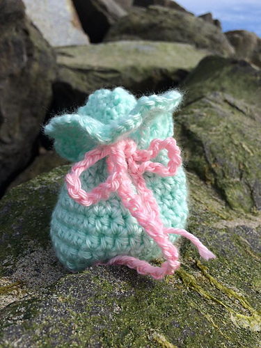 Mermaid's treasure bag
