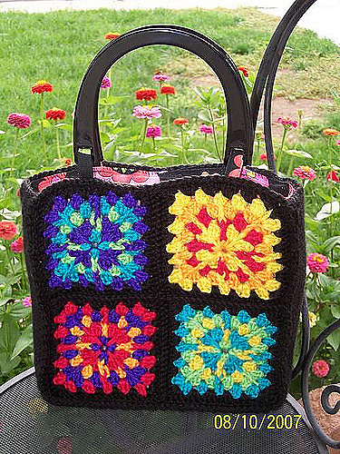 Granny Square Pucker Purse