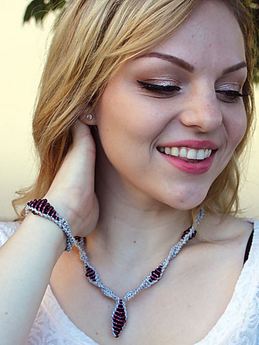 Paloma Necklace & Bracelet