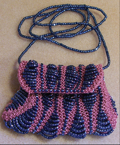 Gusset Bead Knit Bag
