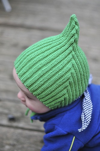 Pixie Hat (Fingering)