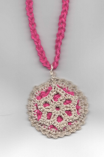Easy Flower Pendant