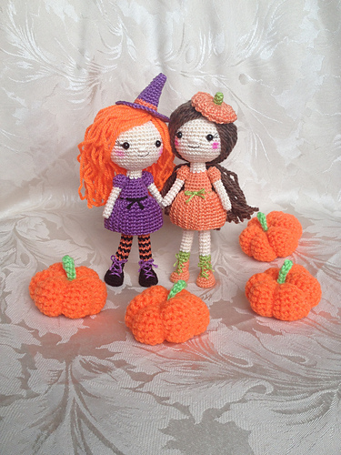 Halloween Dolls