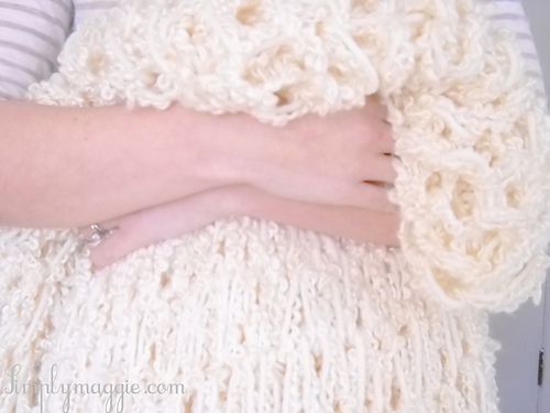 Arm Knit a Blanket in One Hour