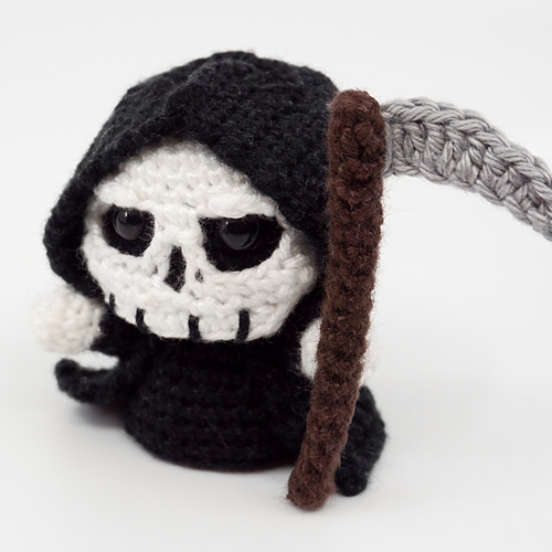 Mini Grim Reaper Amigurumi