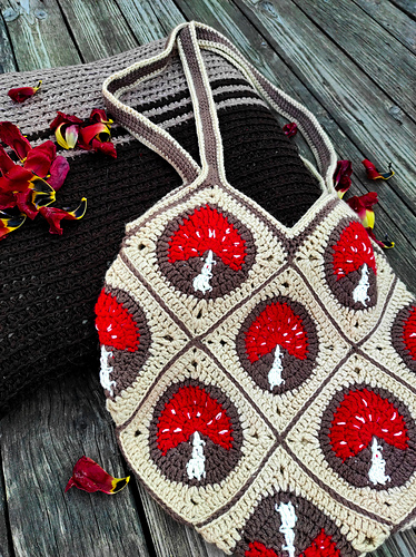 Mushroom Granny Square Bag