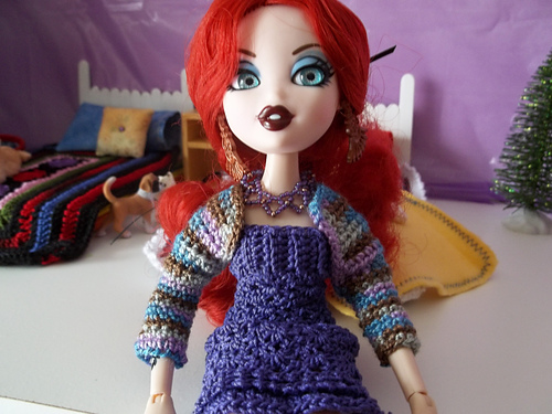 Shoulder Shrug for Bratzillaz