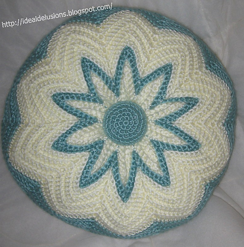 Retro Round Ripple Pillow