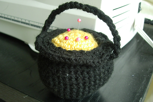 cauldron pin cushion