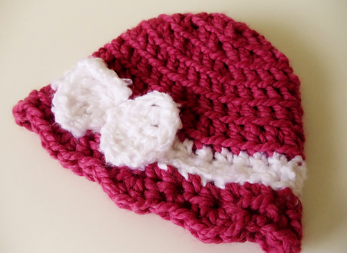 Girl's Scallop Hat with Bow