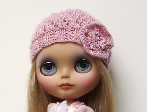Lacy hat pattern for Blythe dolls