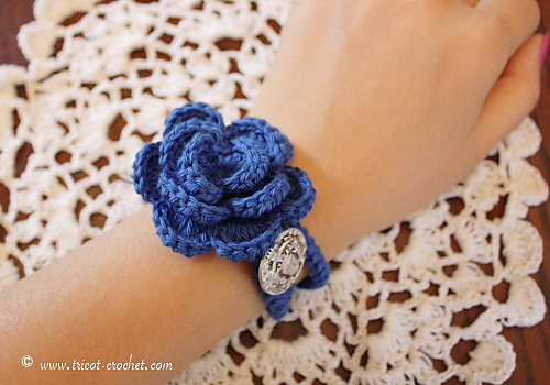Flower Bracelet Corchet