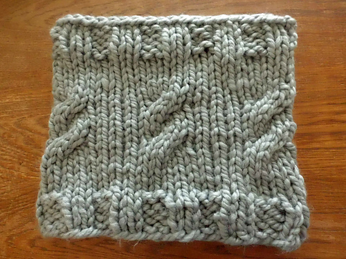 Simple Twisted Cowl