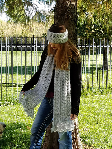 Hugs and Kisses Scarf Set