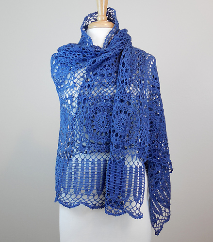 Elegant Motif Shawl