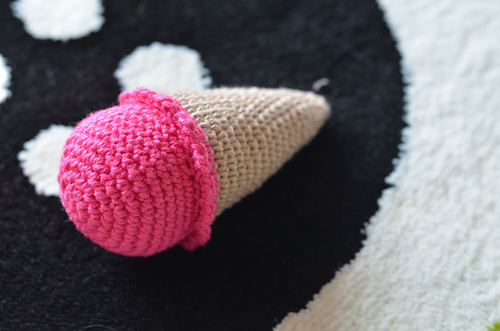 Ice cream rattle