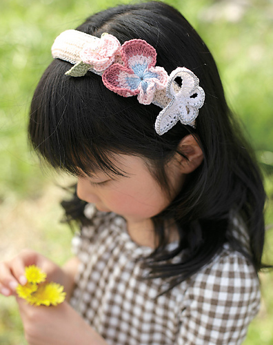 Headband with detachable hairpins