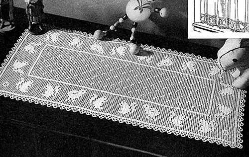 Filet Scarf Runner #213