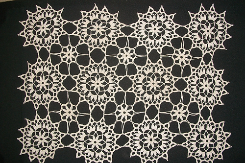 Candleglow Tablecloth #7645