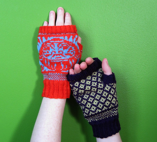 Daruma Fingerless Mitts