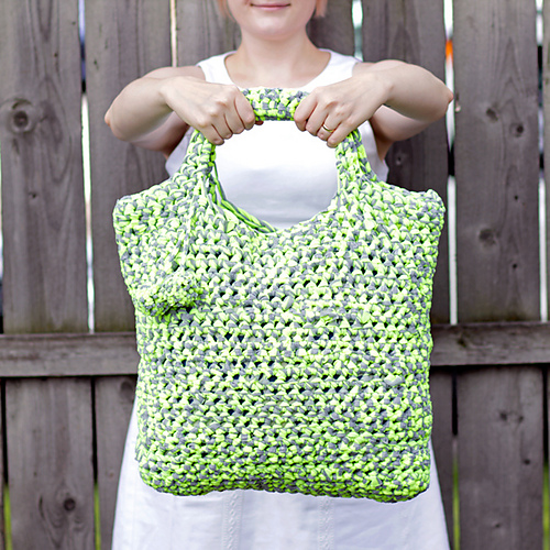 Crochet T-shirt Yarn Tote