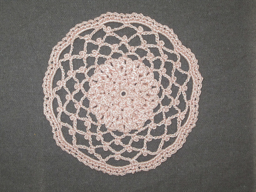 Dahlia doily