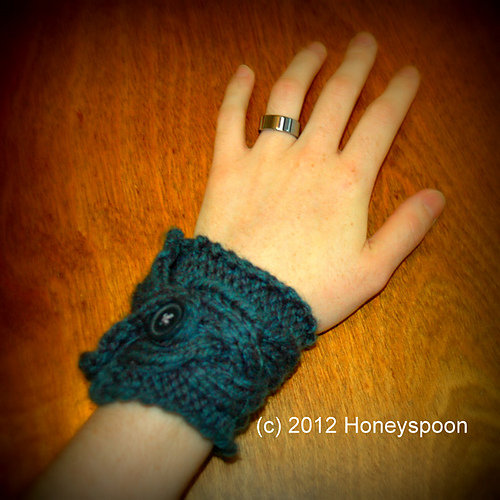 Chunky Braid Cuff