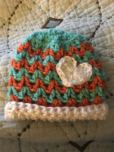 Heart hat embellishment for preemie donations. :)