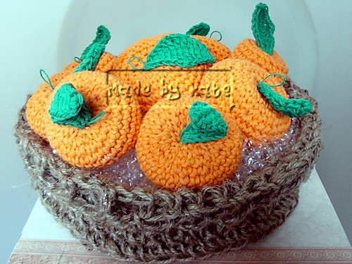 cesto di mandarini [basket of mandarins]