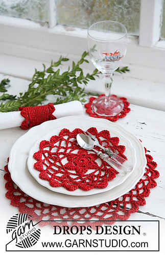 0-564 Crochet Christmas napkin ring
