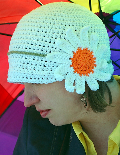Rainy Daisy Cloche