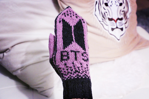 BTS mittens