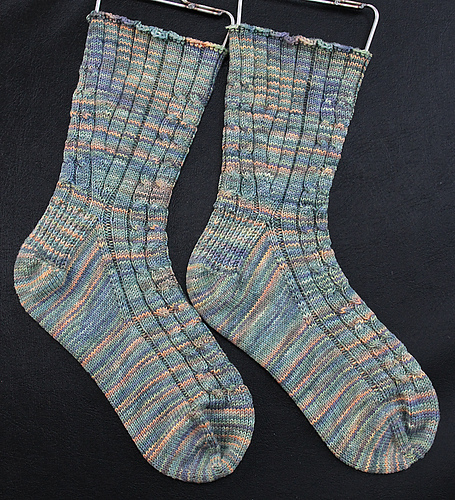 Cable Wave Sock