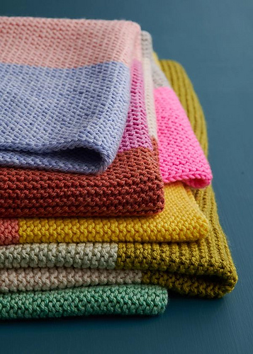 Super Easy Baby Blanket in Daily Wool Worsted